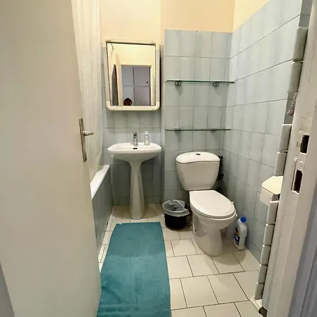 Apartment Madou Sall